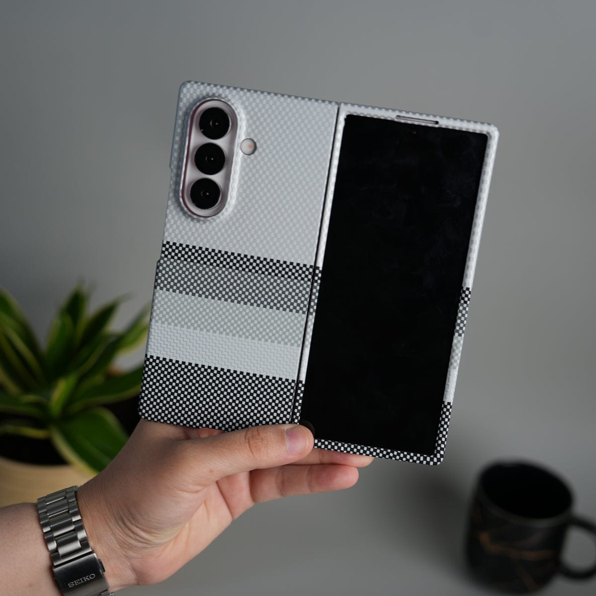 Aramid Design Hard Pc Case for Samsung Galaxy Z Fold 8 Ultra | MagSafe Cover | GrayBlackLine Design