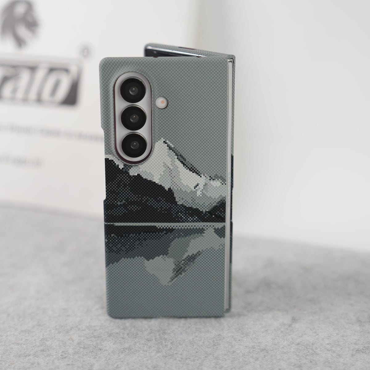 Aramid Design Hard Pc Case for Samsung Galaxy Z Fold 8 Ultra | MagSafe Cover