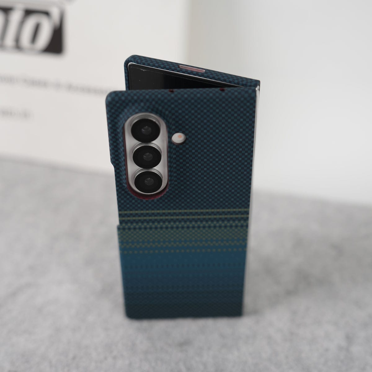 Aramid Design Hard Pc Case for Samsung Galaxy Z Fold 8 Ultra | MagSafe Cover