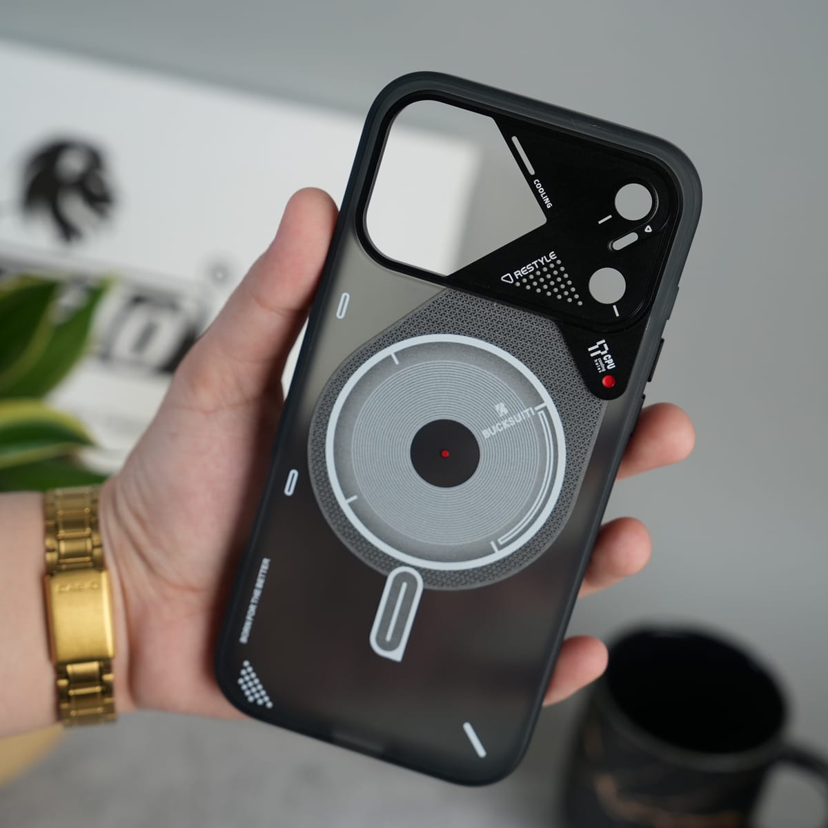 iPhone 17 Series Modern Cyber Protective Cover
