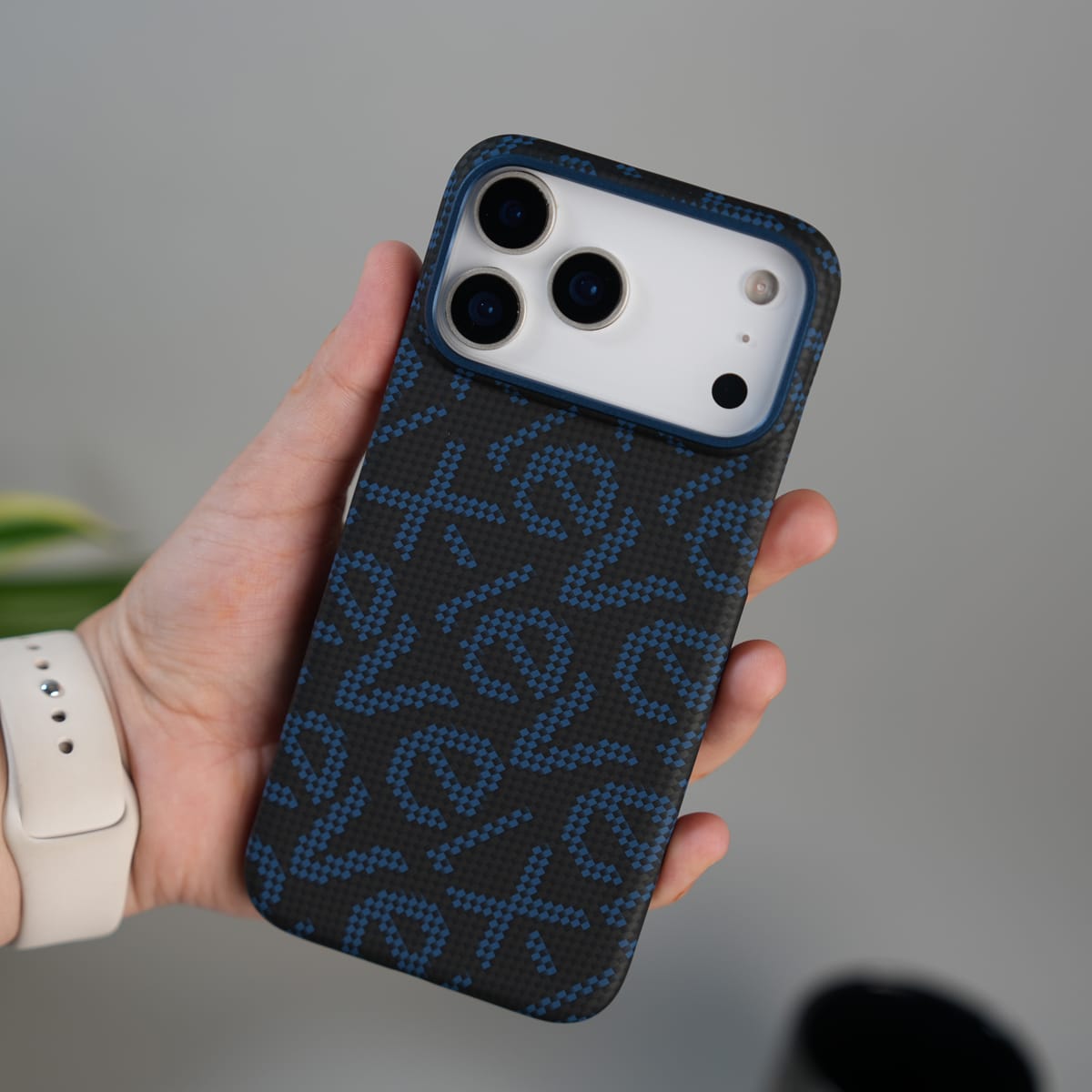 iPhone 17 Pro Max Ultra-Thin Carbon Fiber Texture Hard Pc MagSafe Case | Lightweight Back Cover