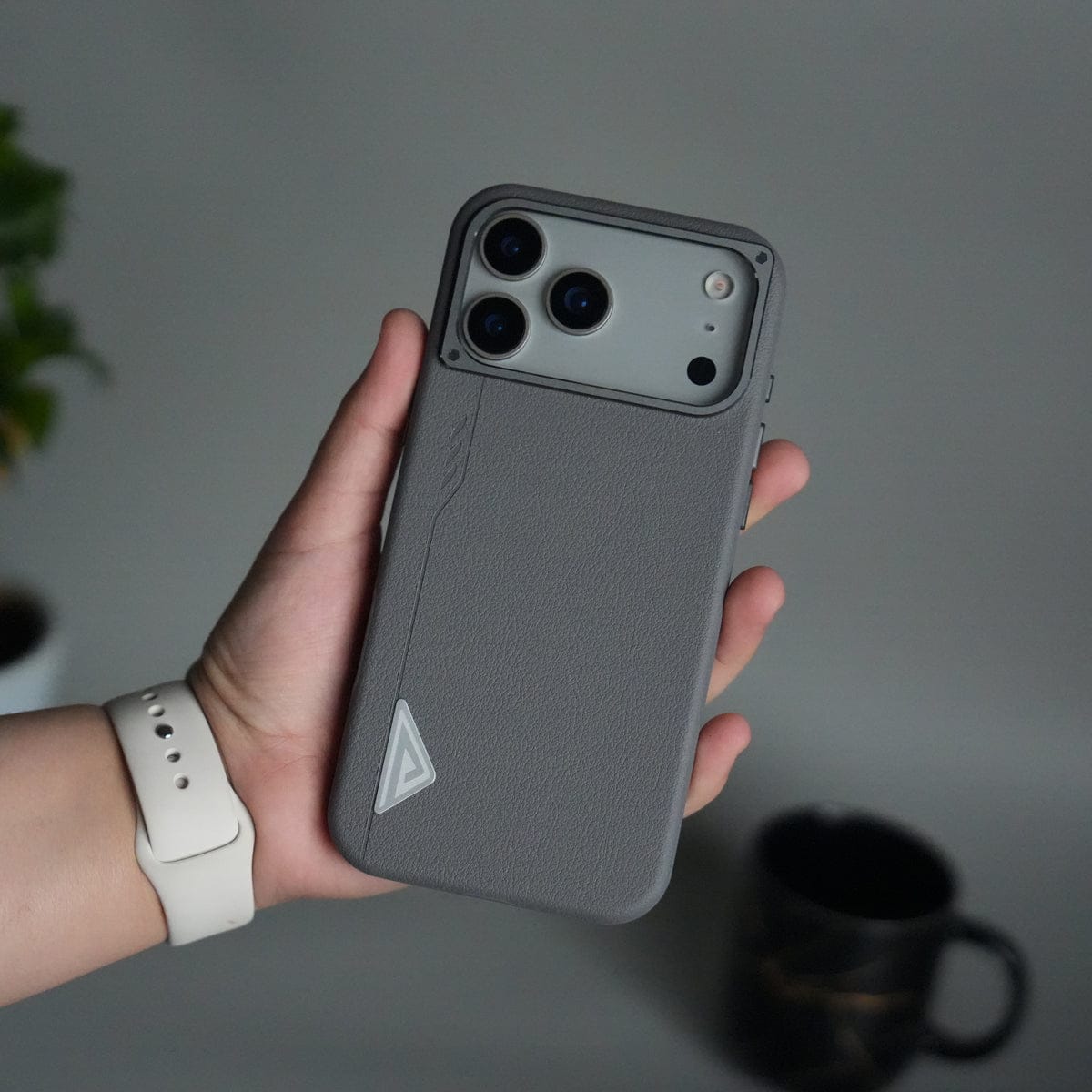 iPhone 17 Pro Max Leather Texture MagSafe PVC NUIU Case With Metal Camera Bump