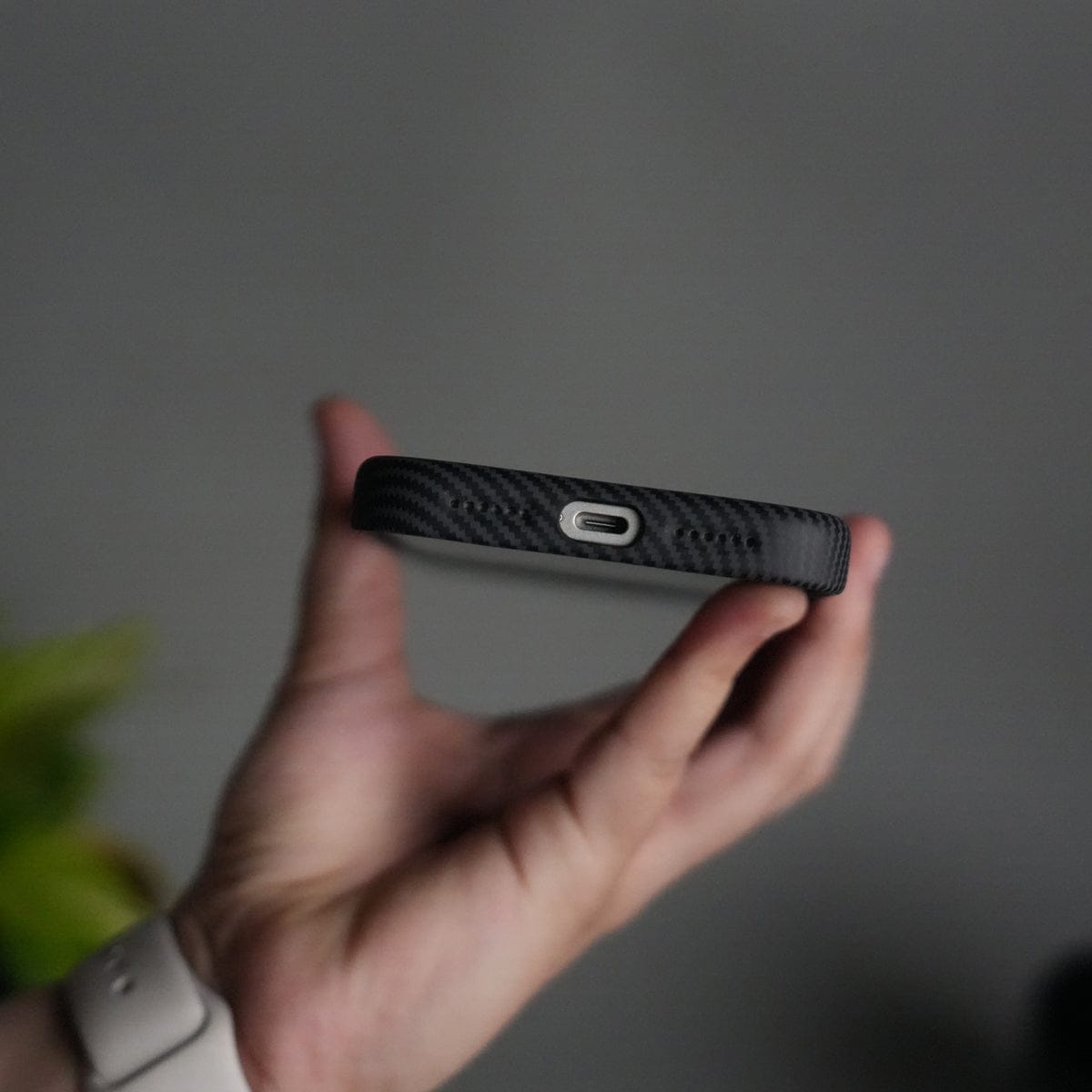 iPhone 17 Pro Max Carbon Fiber Texture Case with Metal Camera Frame & Rotating Ring Stand