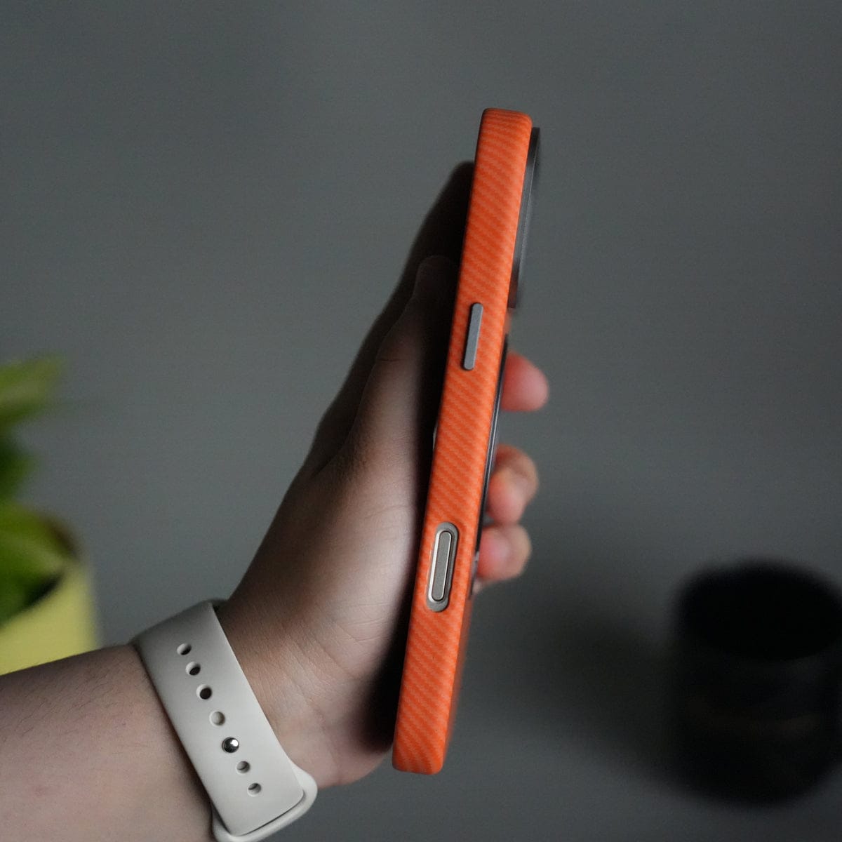 iPhone 17 Pro Max Carbon Fiber Texture Case with Metal Camera Frame & Rotating Ring Stand