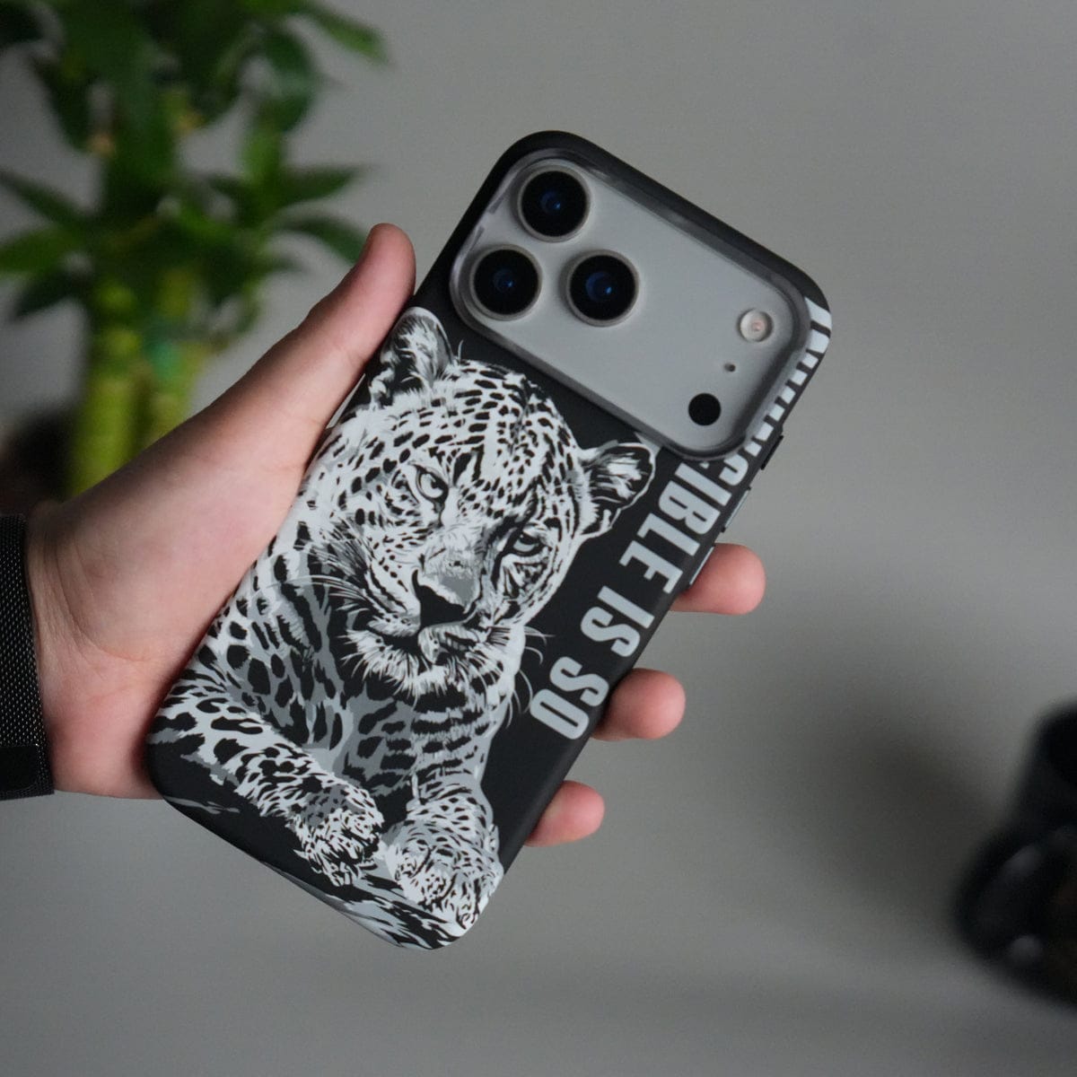 iPhone 17 Pro Max Carbon Fiber Texture Design Hard Pc MagSafe Case Cover BWLeopard