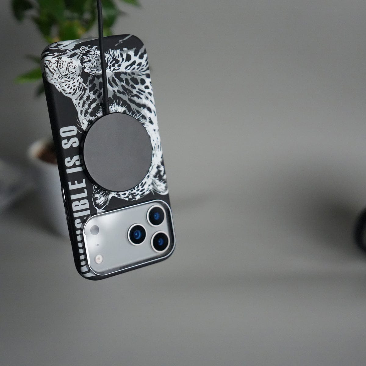 iPhone 17 Pro Max Carbon Fiber Texture Design Hard Pc MagSafe Case Cover BWLeopard