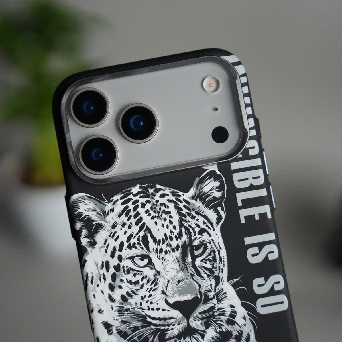 iPhone 17 Pro Max Carbon Fiber Texture Design Hard Pc MagSafe Case Cover BWLeopard