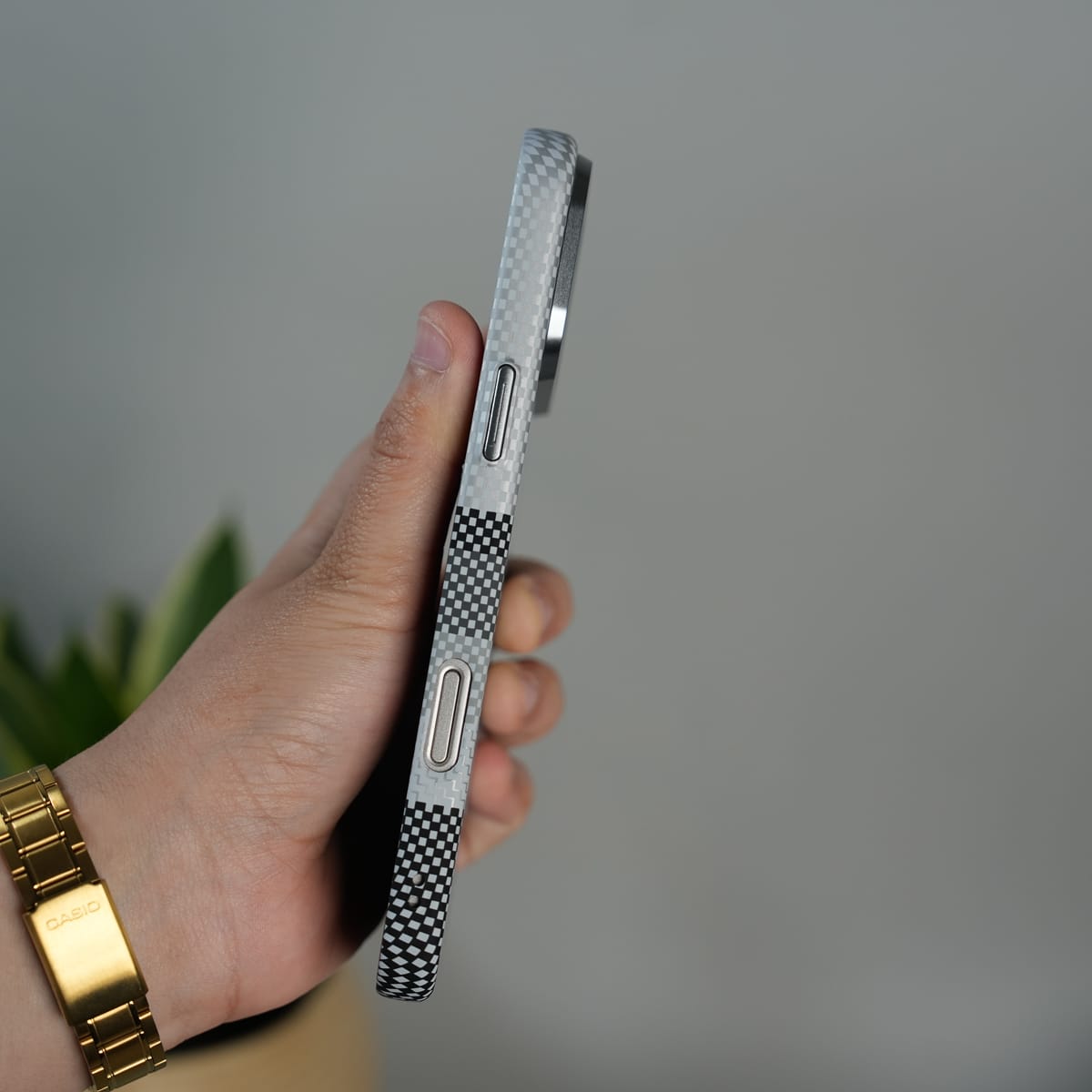 iPhone 17 Pro Max Carbon Fiber Texture Design Hard Pc MagSafe Case Cover GrayBlackLine Design