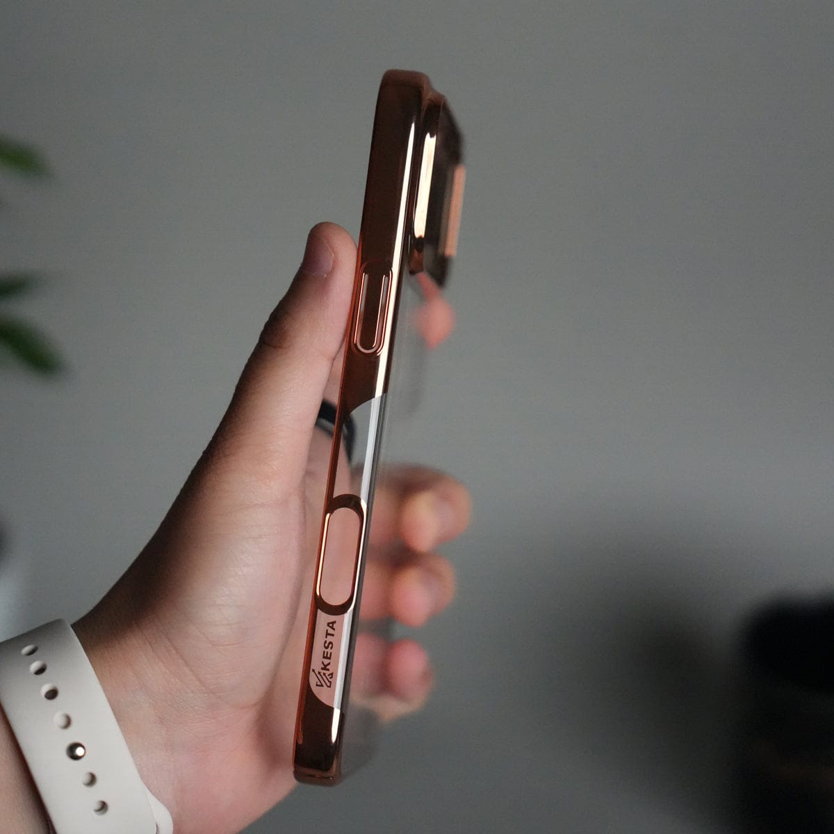 iPhone 17 Pro Max Clear Transparent Case | Slim Back Cover with Electroplated Edges | Desert Gold