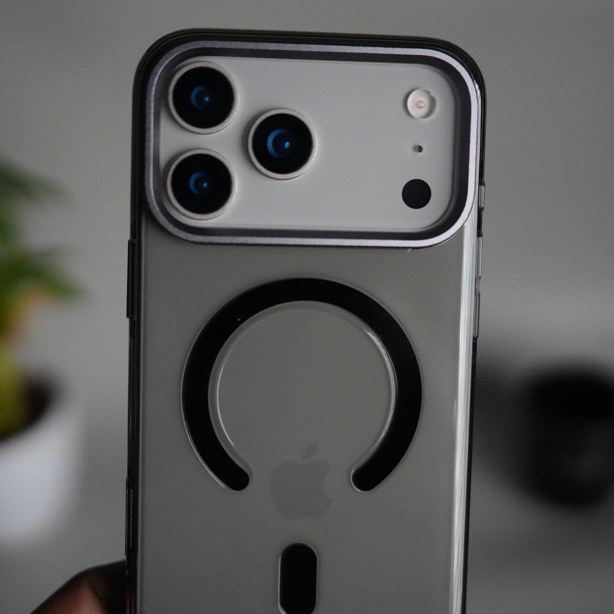 iPhone 17 Pro Max Hard Crystal Transparent MagSafe Case | Anti-Yellow Clear Back Cover with Metal Camera Bump