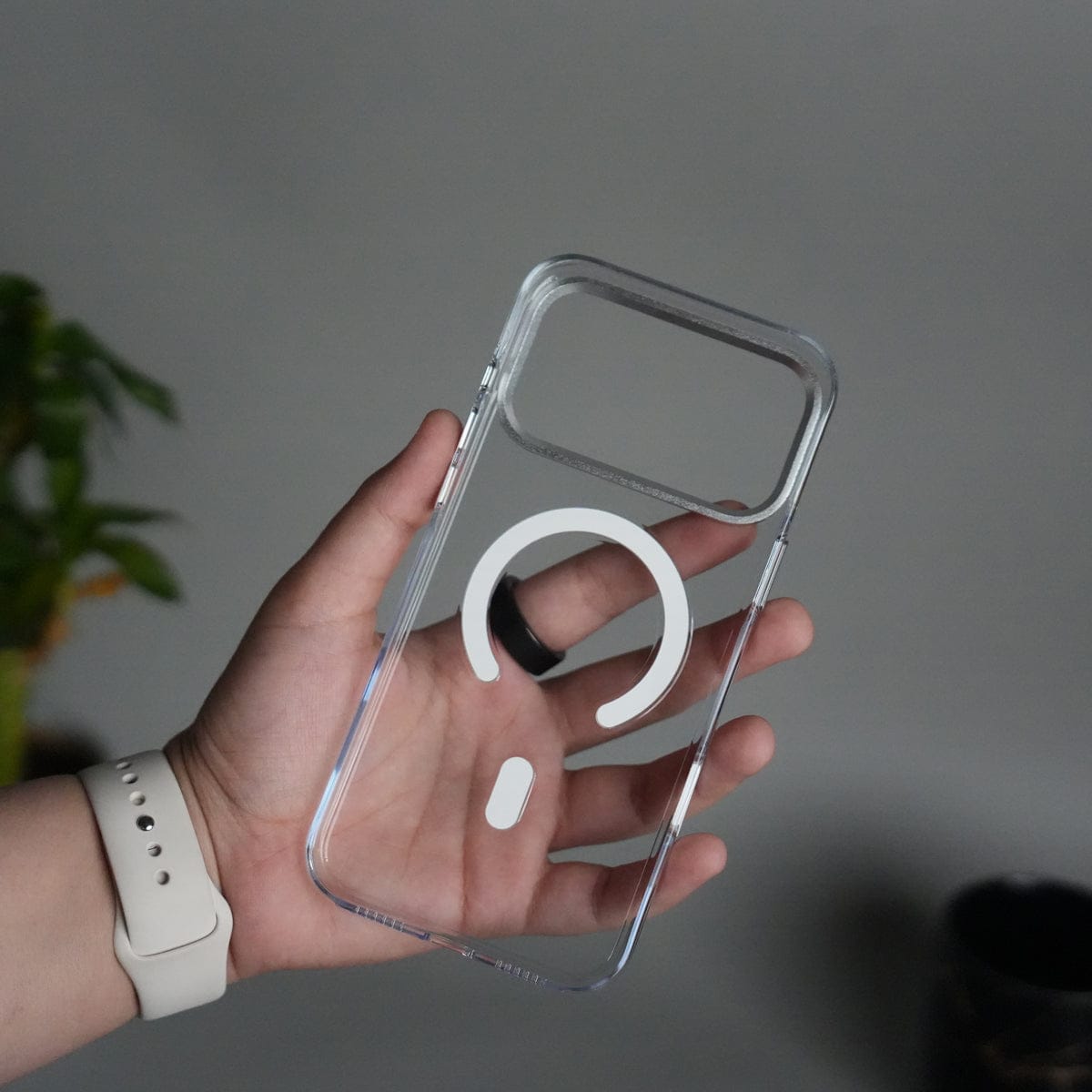 iPhone 17 Pro Max Hard Crystal Transparent MagSafe Case | Anti-Yellow Clear Back Cover with Metal Camera Bump