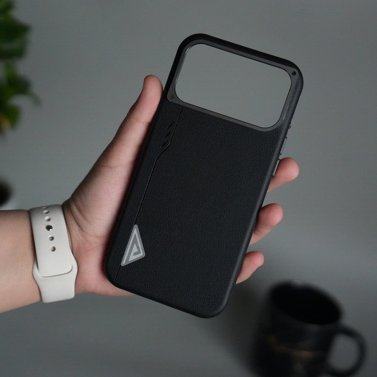 iPhone 17 Pro Max Leather Texture MagSafe PVC NUIU Case With Metal Camera Bump