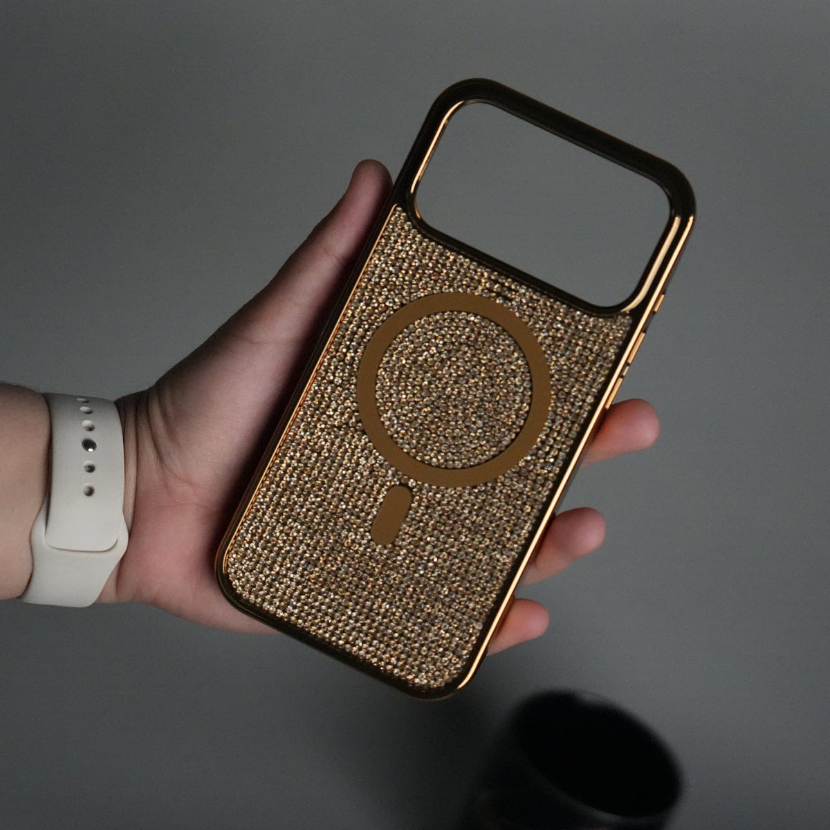 iPhone 17 Pro Max Luxury Diamond Case Cover