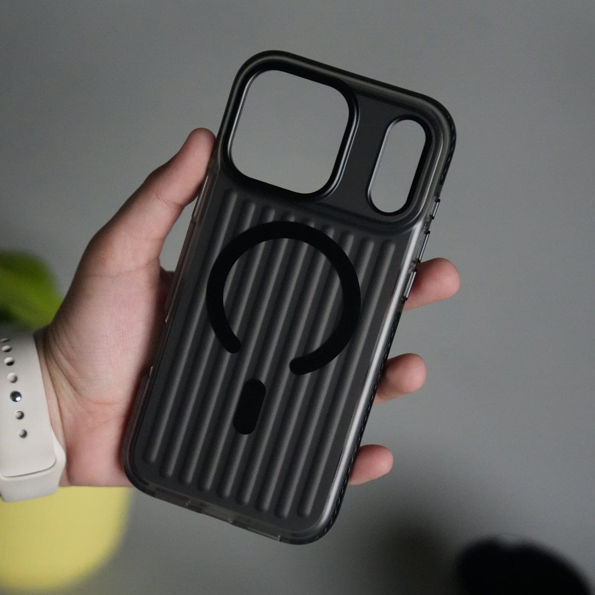 iPhone 17 Pro Max MagSafe Suitcase Design Case | Shiny Texture Back Cover