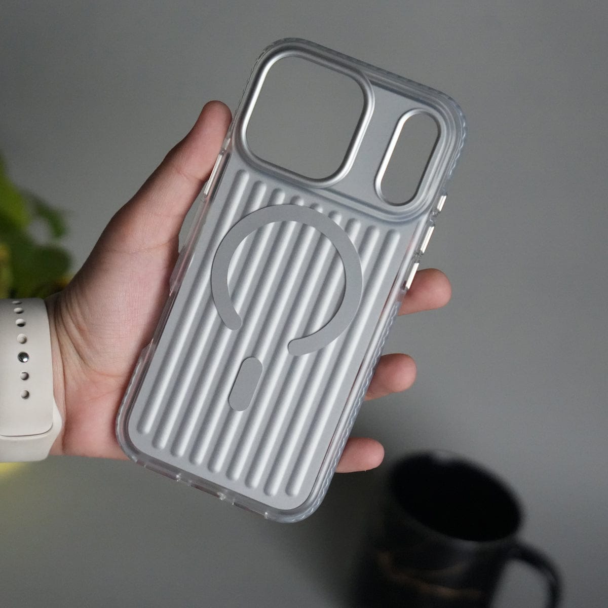 iPhone 17 Pro Max MagSafe Suitcase Design Case | Shiny Texture Back Cover