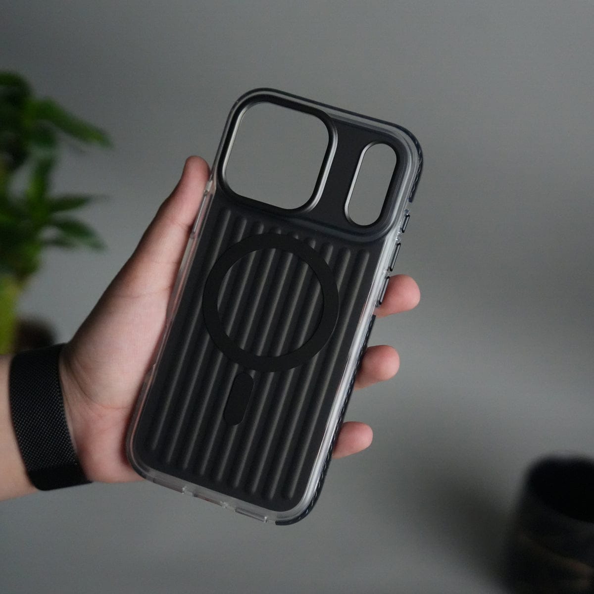 iPhone 17 Pro Max MagSafe Suitcase Design Case | Shockproof Ribbed Texture Back Cover
