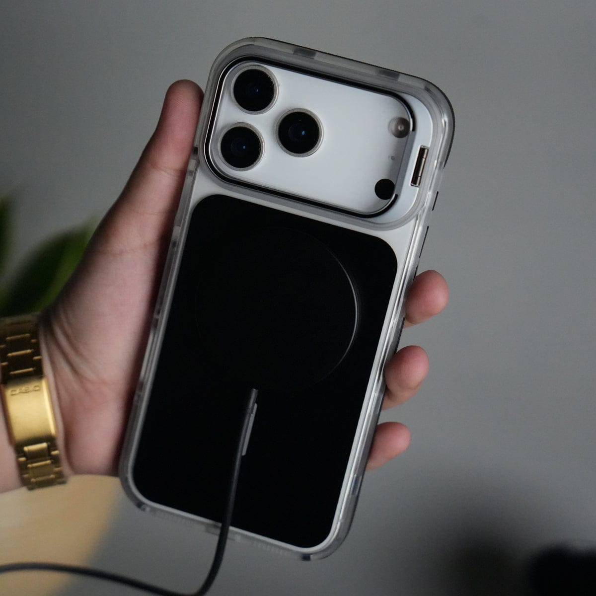 iPhone 17 Pro Max Matte Finish MagSafe Case with Ultra-Slim Metal Kickstand