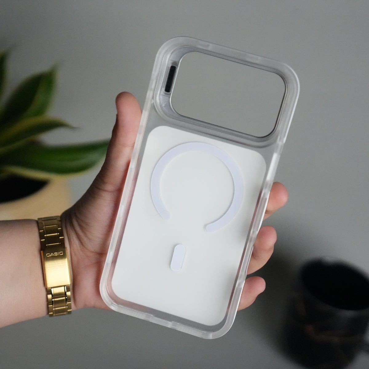 iPhone 17 Pro Max Matte Finish MagSafe Case with Ultra-Slim Metal Kickstand