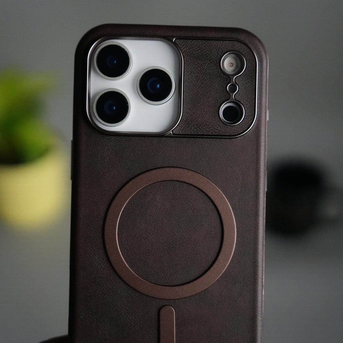 iPhone 17 Pro Max Metallic Textured Leather MagSafe Ring Case Cover