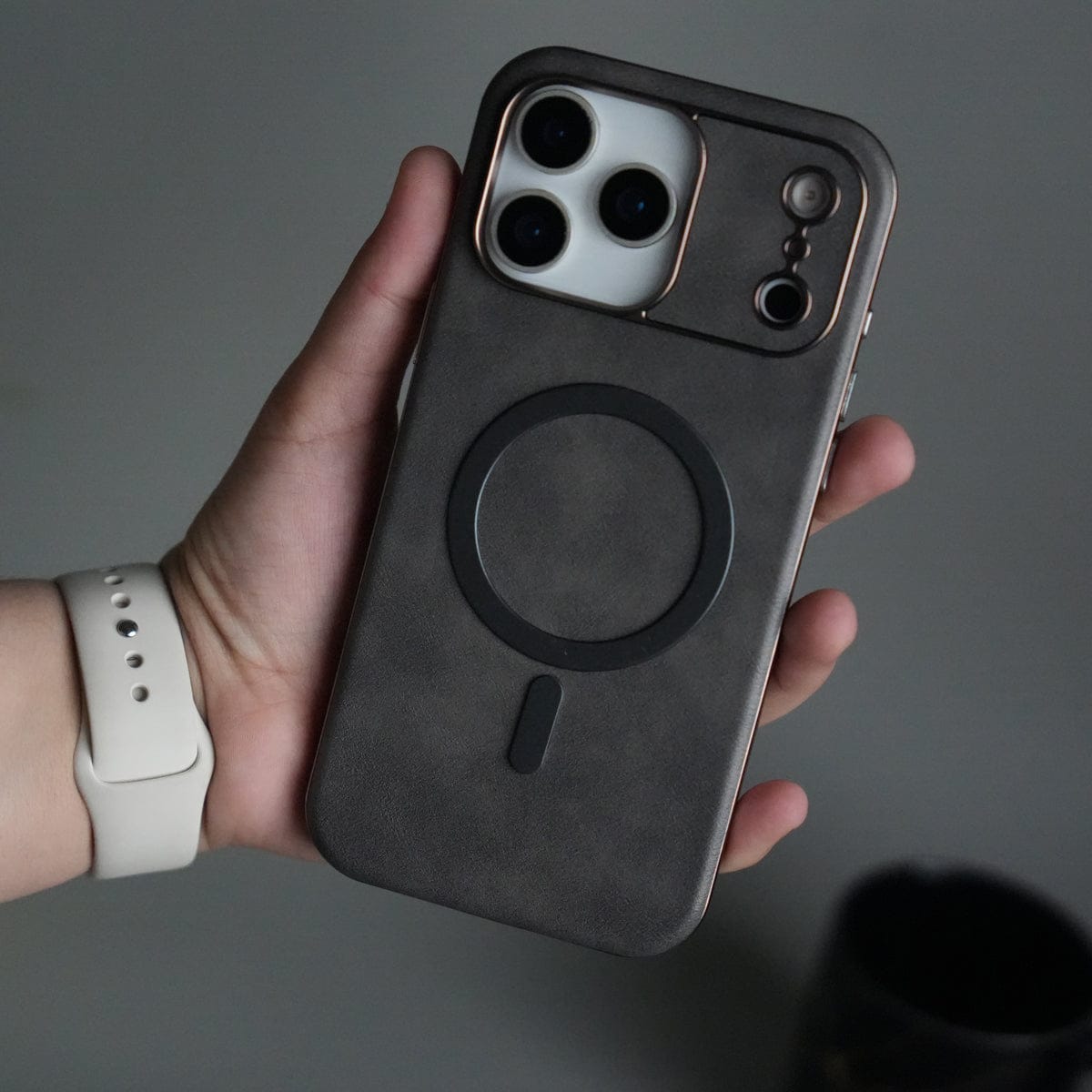 iPhone 17 Pro Max Metallic Textured Leather MagSafe Ring Case Cover