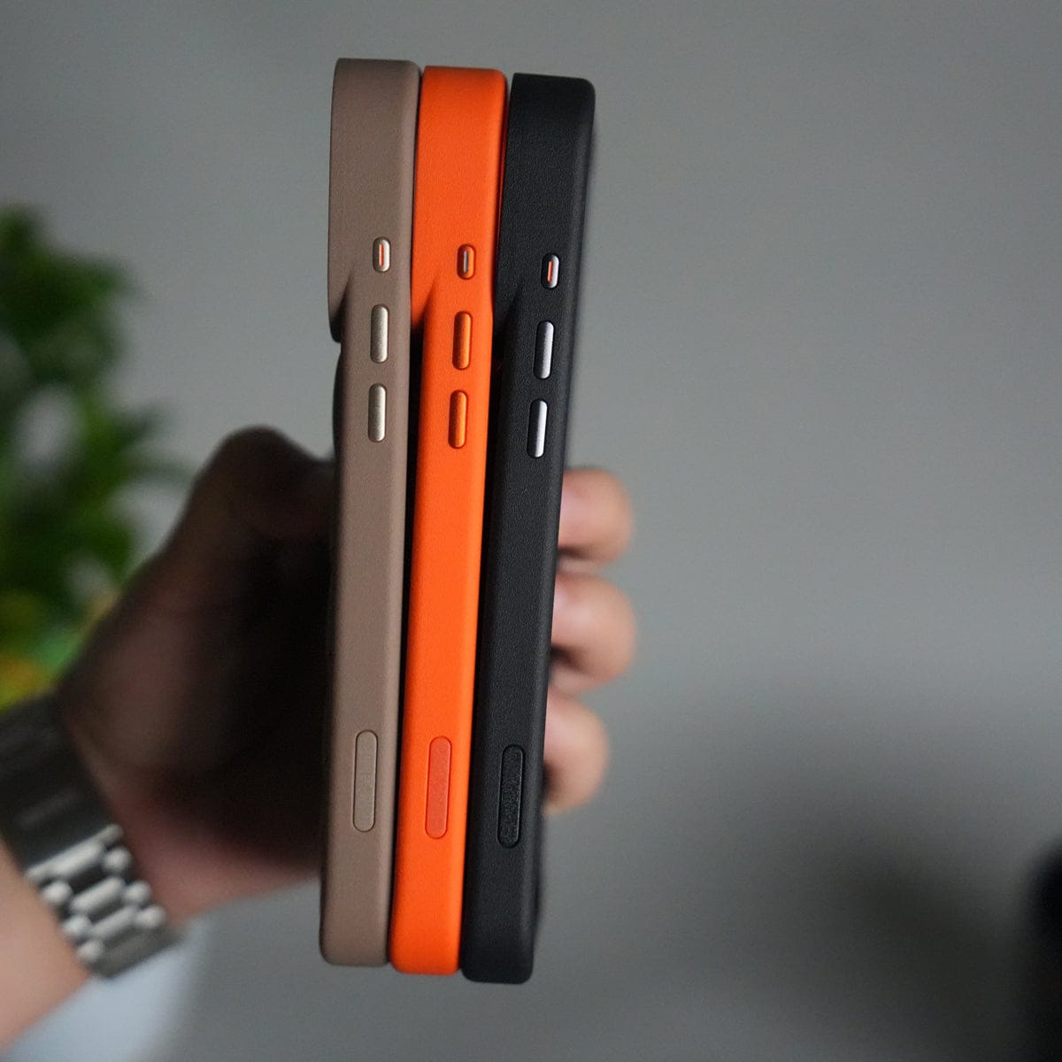 iPhone 17 Pro Max PUFF Leather Metallic Camera Frame Case Cover