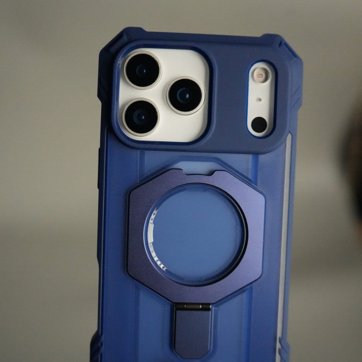 iPhone 17 Pro Max – Rugged Armor MagSafe Case with Metal Kickstand