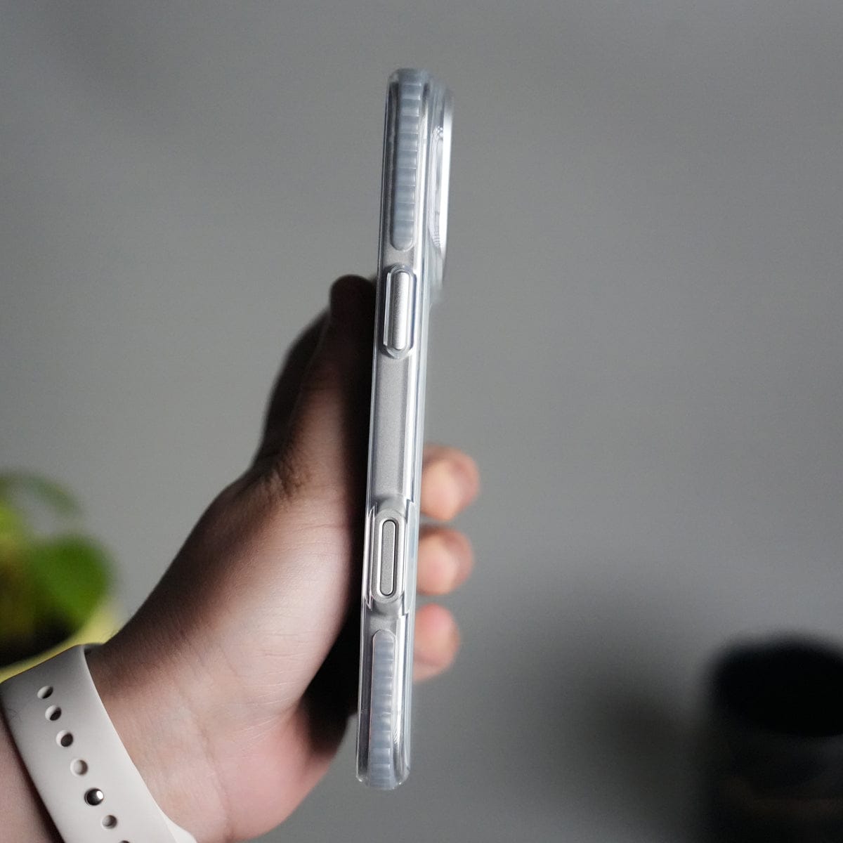 iPhone 17 Pro Max Transparent MagSafe Suitcase Design Case Back Cover