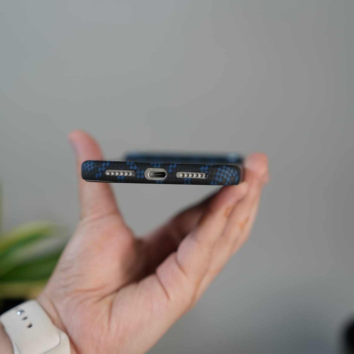 iPhone 17 Pro Max Ultra-Thin Carbon Fiber Texture Hard Pc MagSafe Case | Lightweight Back Cover