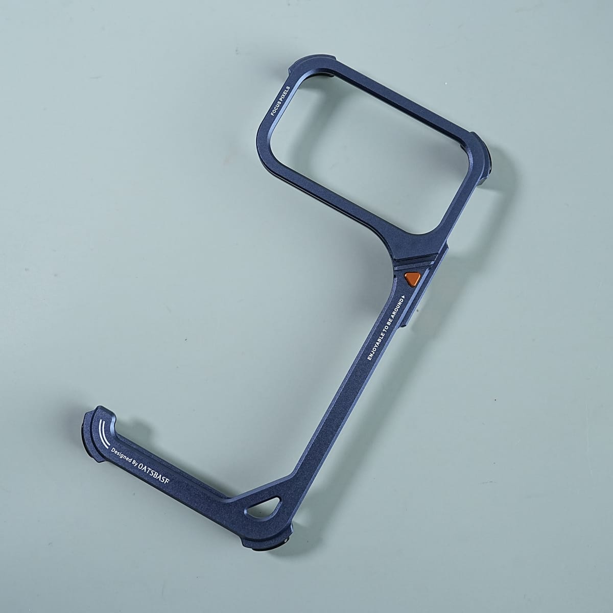 iPhone 17 Series Aluminum Alloy Metal Bumper Frame with Foldable Stand