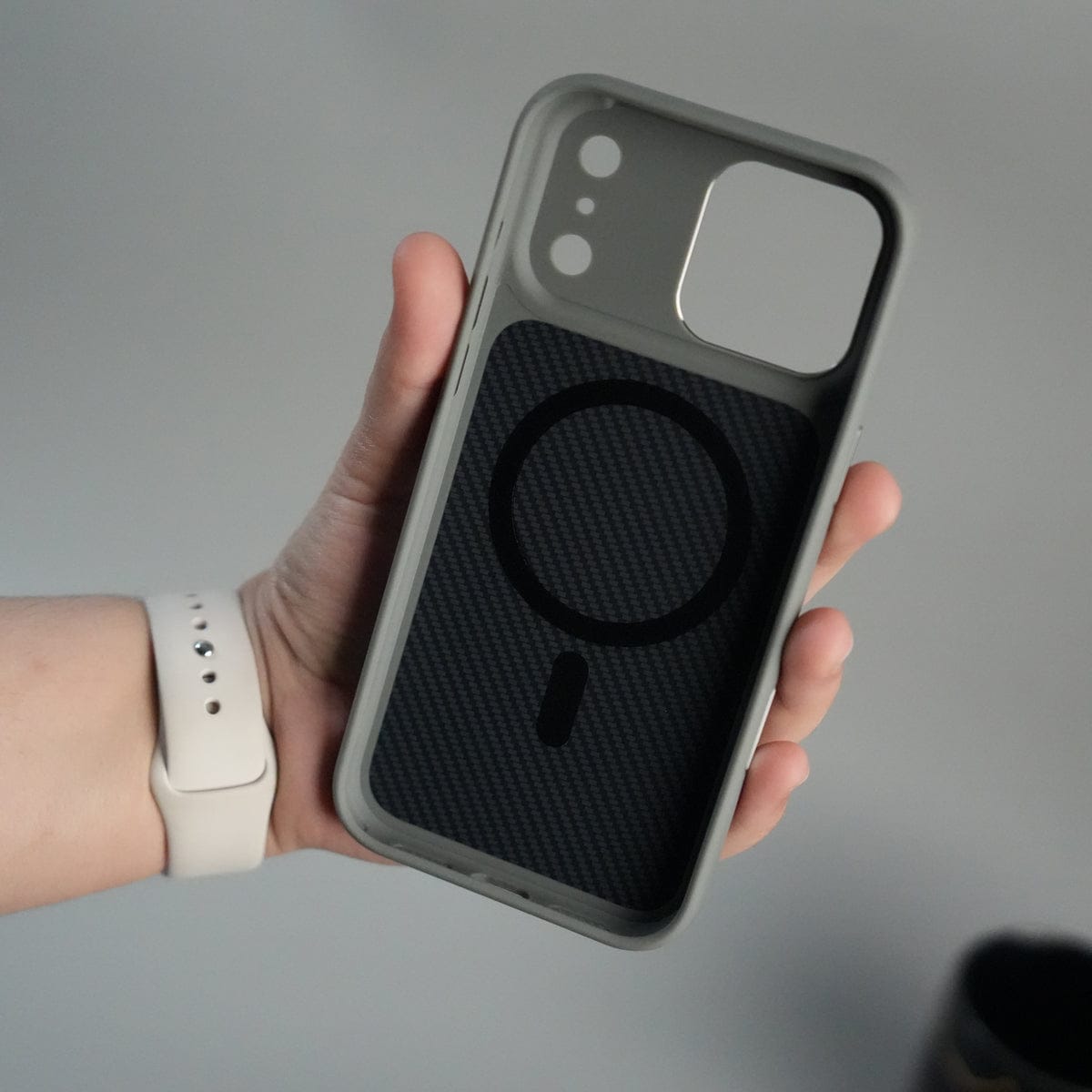 iPhone 17 Series Carbon Fiber Design MagSafe Cover