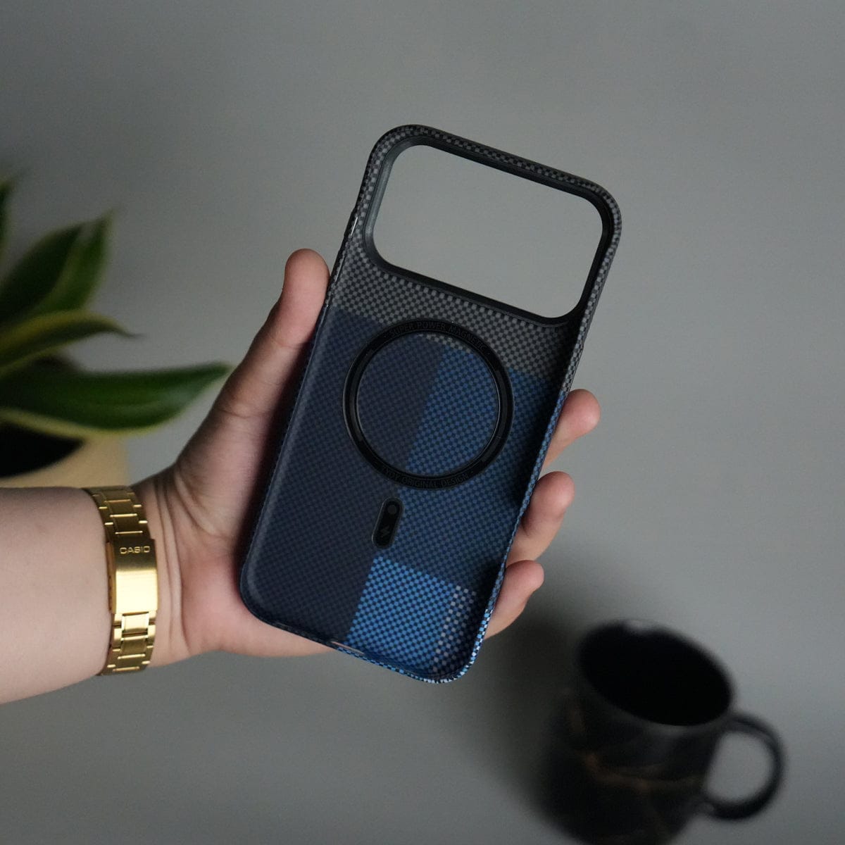 iPhone 17 Series Carbon Fiber Texture Aramid Design Hard Pc MagSafe Cover | BlueMix Design