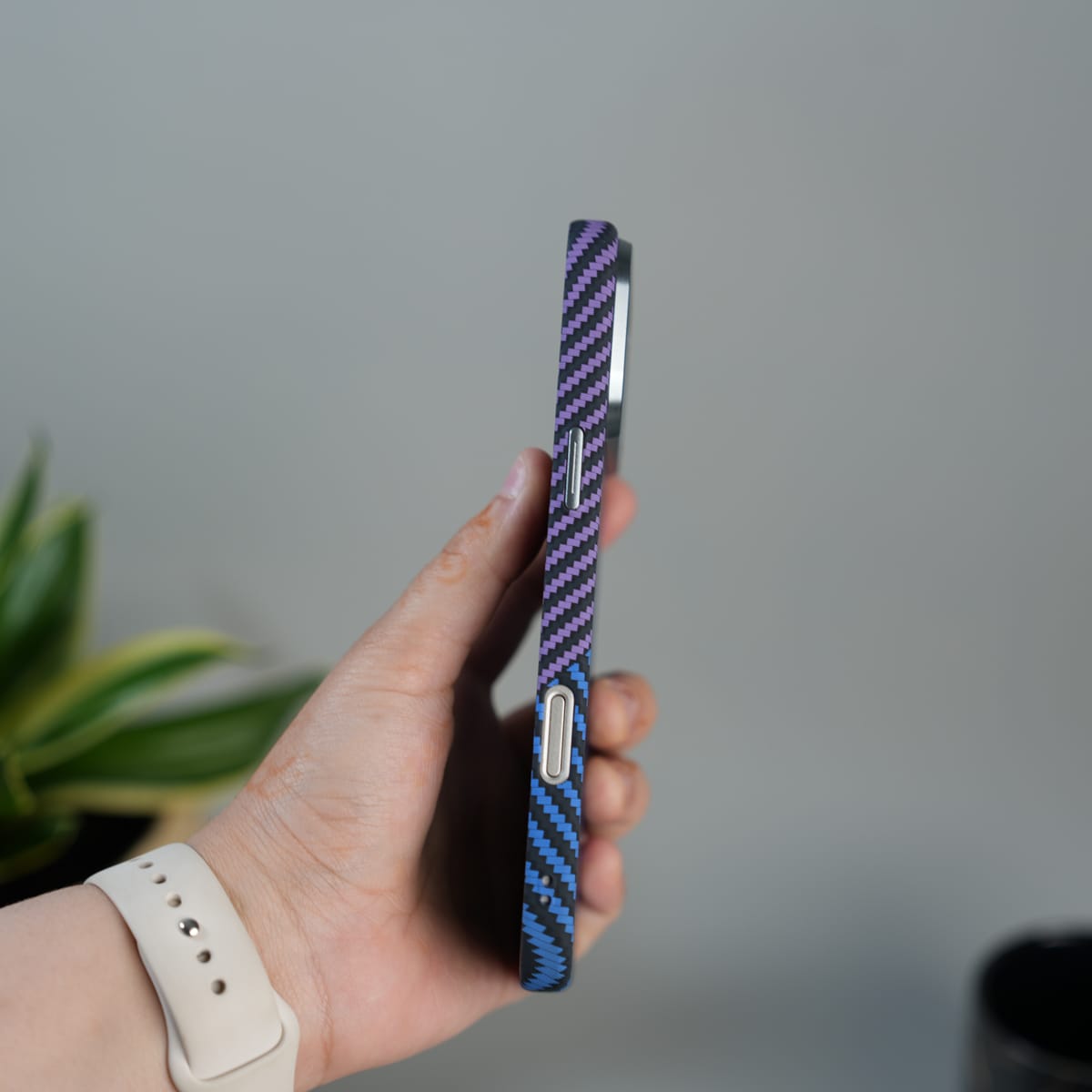 iPhone 17 Series Carbon Fiber Texture Design Hard Pc MagSafe Case Cover BluePurple Design