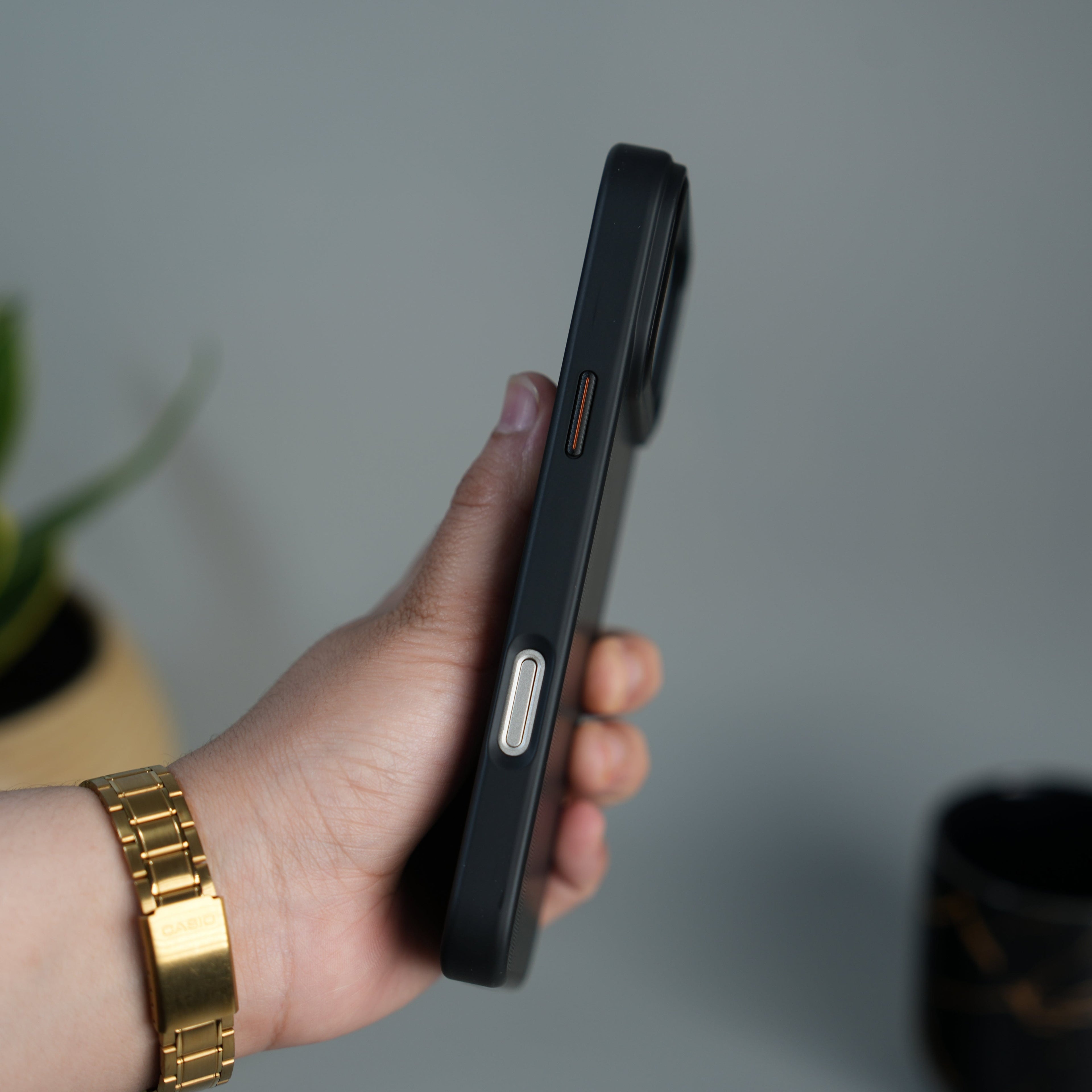 iPhone 17 Series CarbonFiber Texture Metal Camera Frame Magsafe Cover