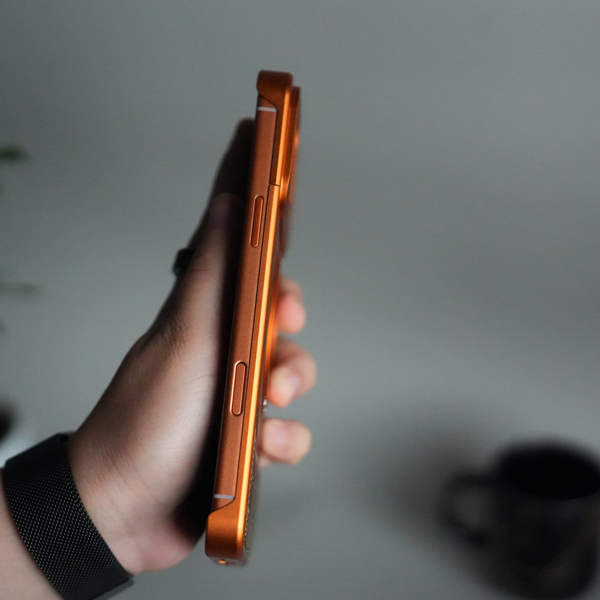 iPhone 17 Series Metallic Wood Leather AeroFLex Aluminium Case With Rotating Stand