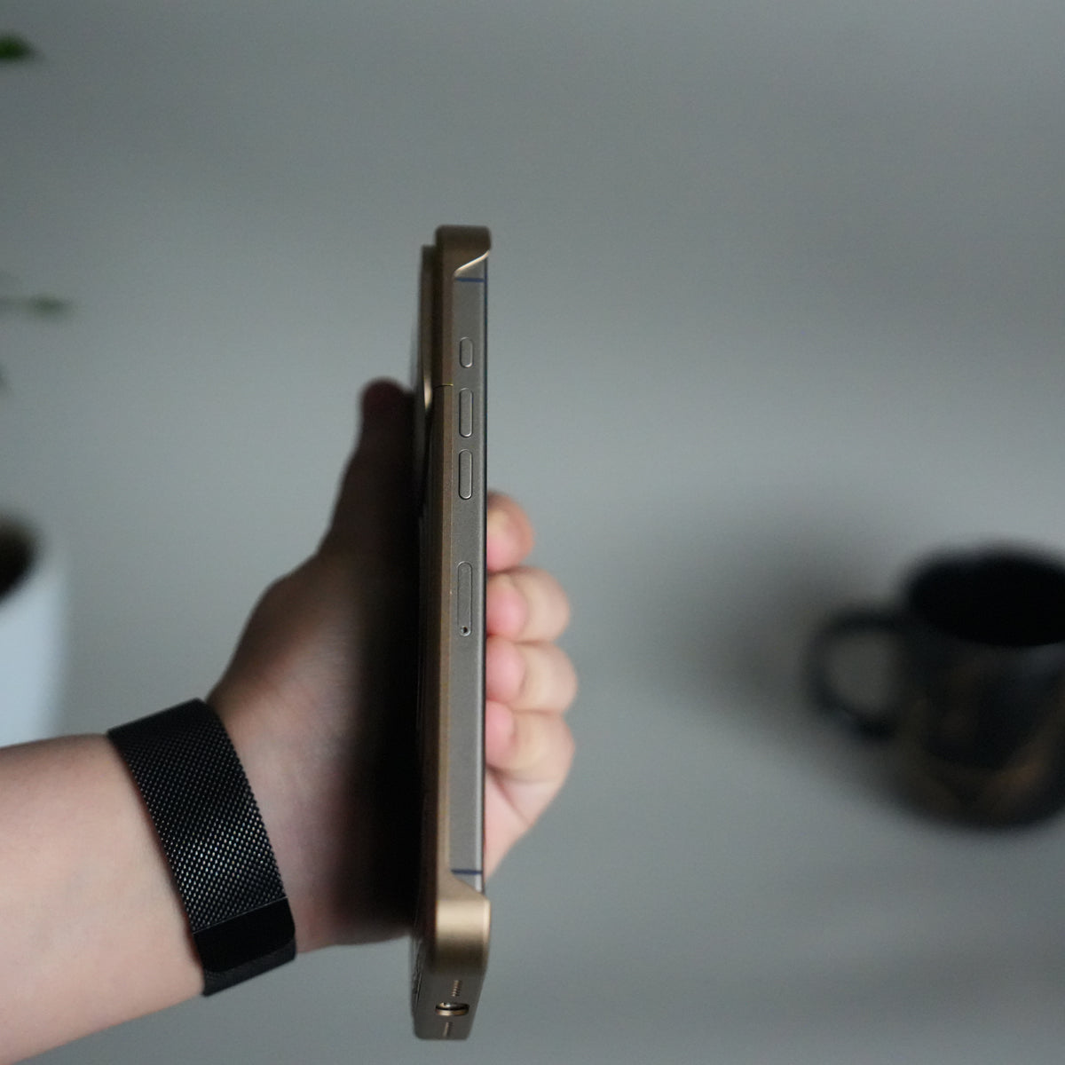 iPhone 17 Series Metallic Wood Leather AeroFLex Aluminium Case With Rotating Stand