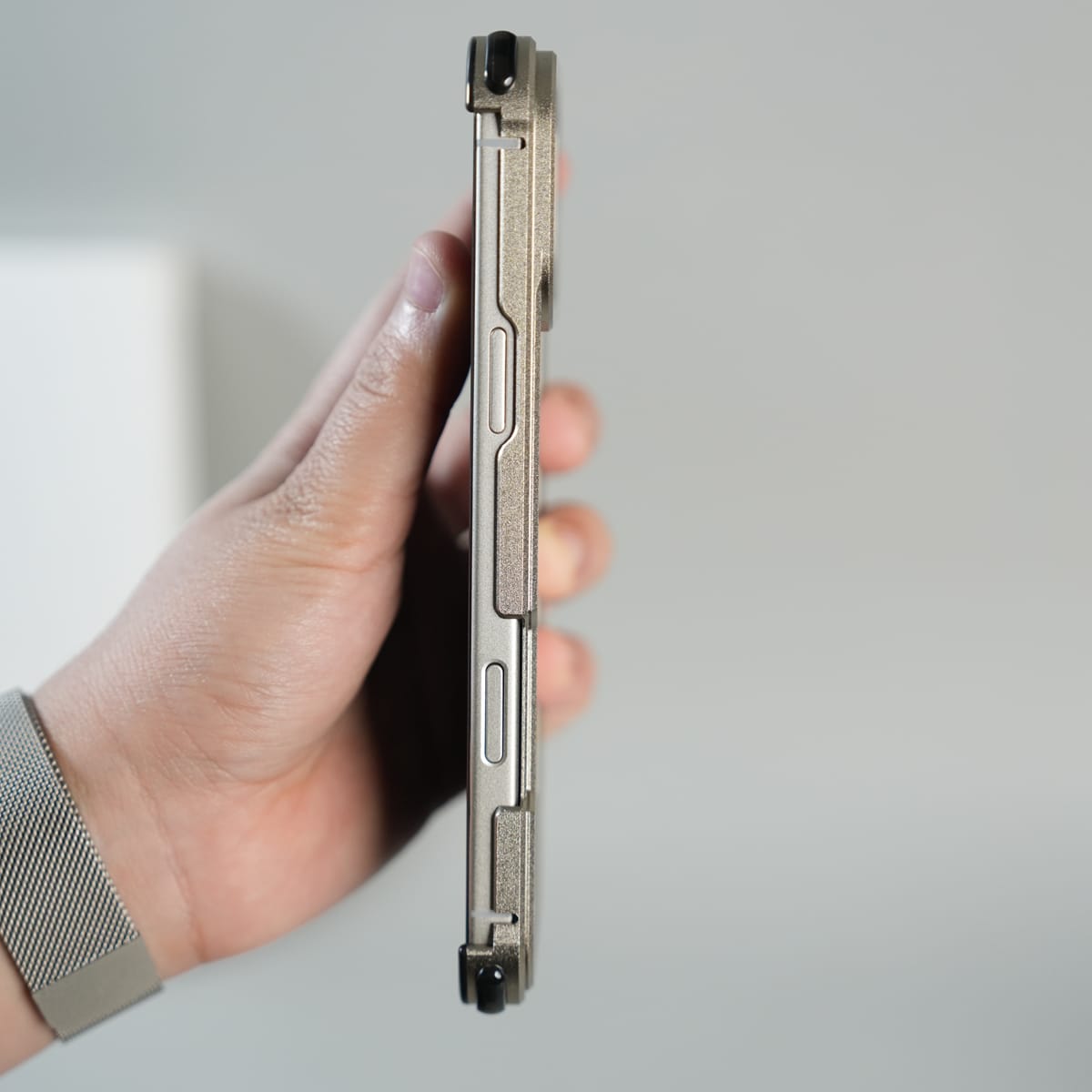 iPhone 17 Series Premium Aluminum Alloy Metal Frame Case