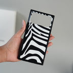 iPhone 17 Series Premium Zebra Print Glossy Silicone Cover