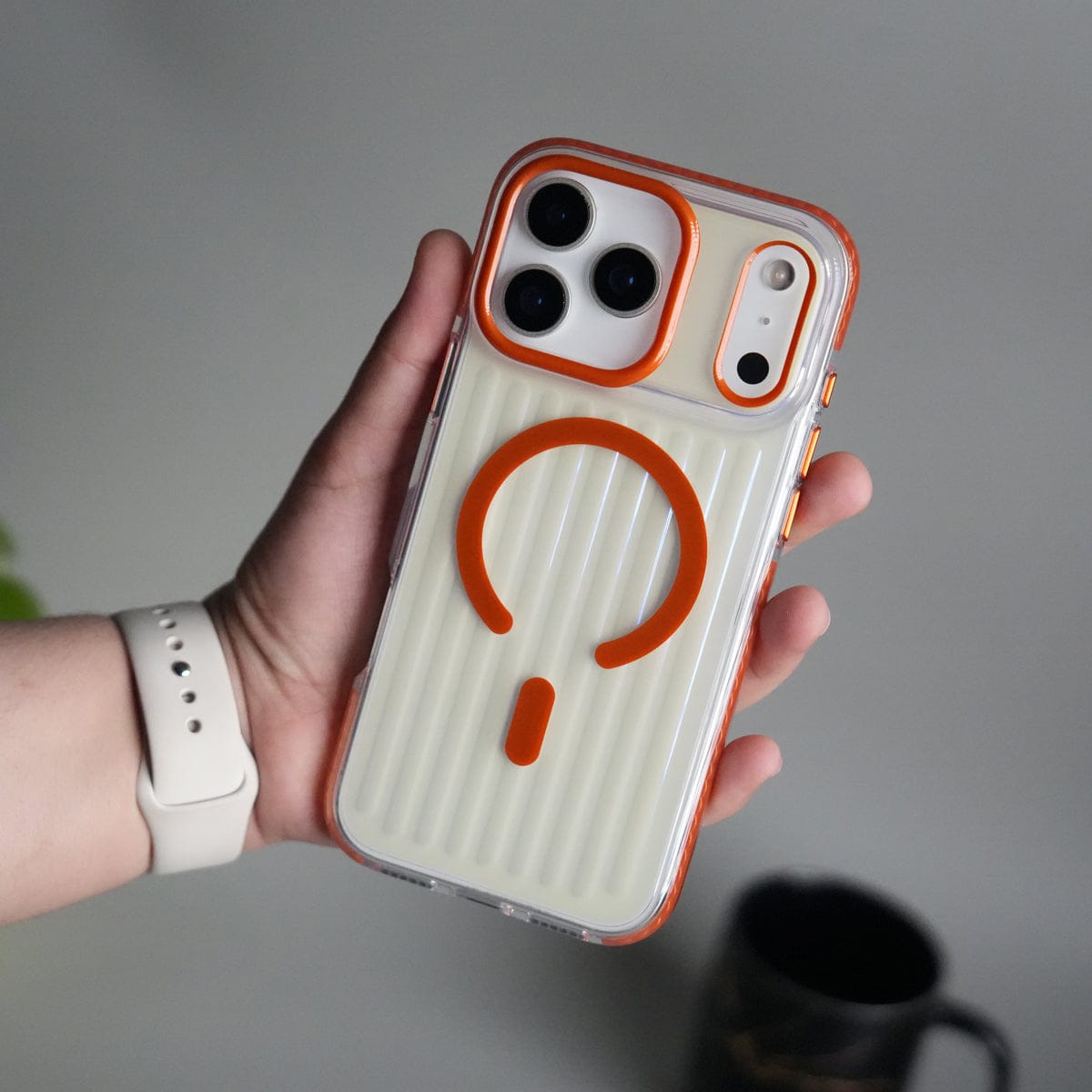 iPhone 17 Pro Max Transparent MagSafe Suitcase Design Case Back Cover