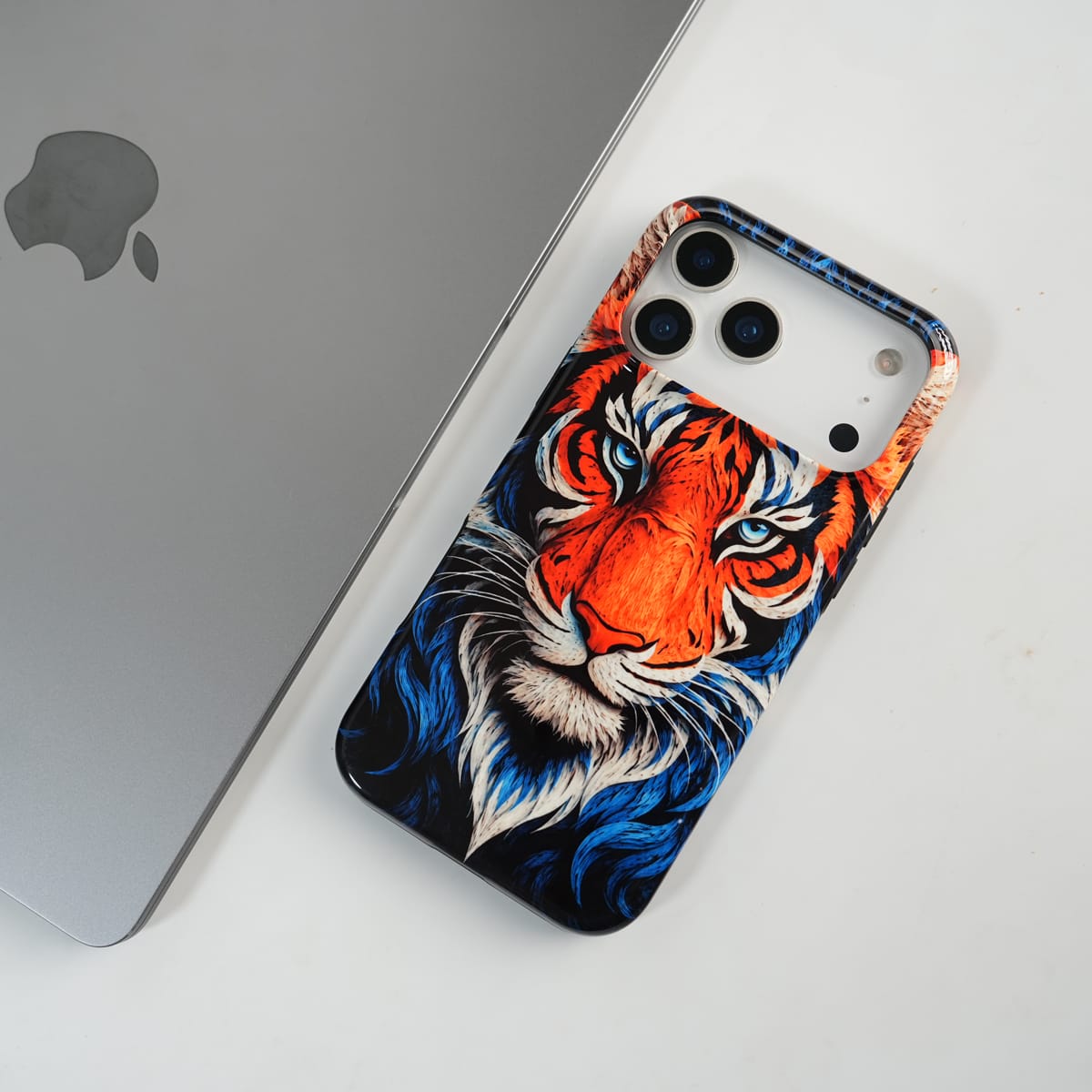 iPhone Tiger Face HD Glossy Double layer Tough Cover