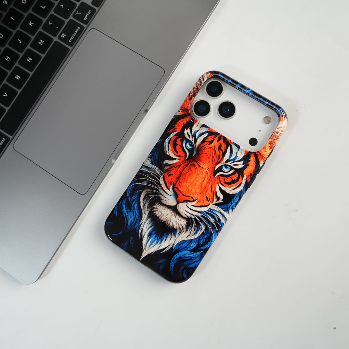 iPhone Tiger Face HD Glossy Double layer Tough Cover