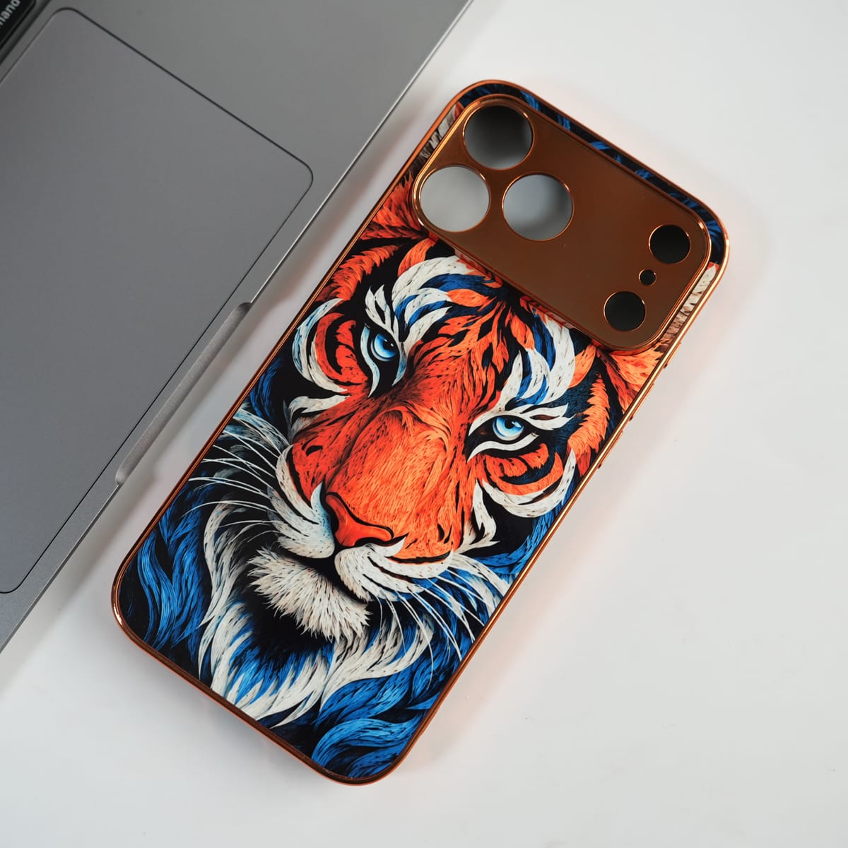 iPhone Series Tiger Face Chrome Armor Case