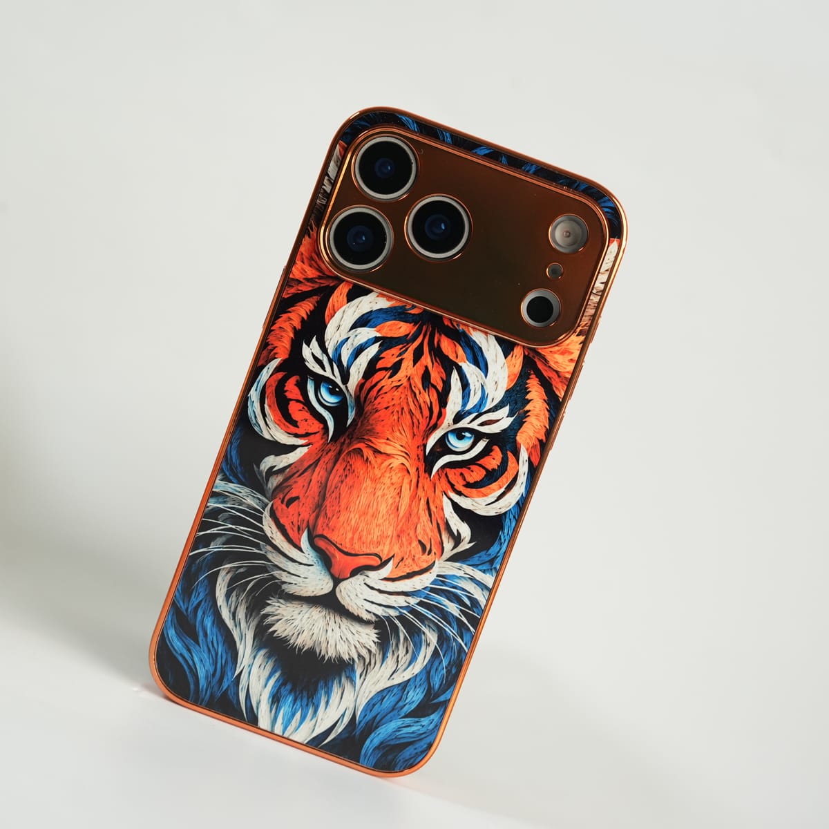 iPhone Series Tiger Face Chrome Armor Case