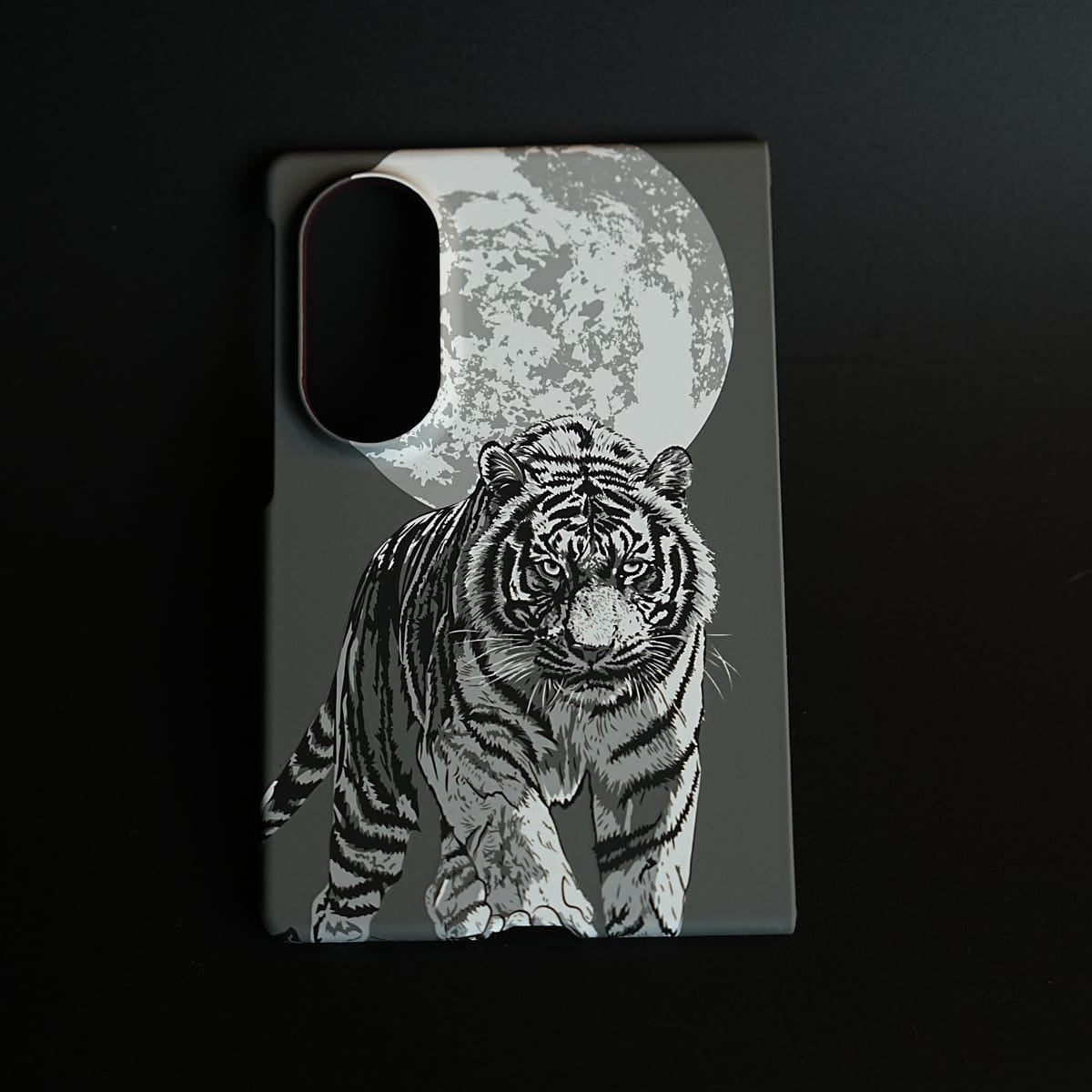 Tiger Printed Hard PC Cover for Samsung Galaxy Z Fold 8 with MagSafe | Shockproof Slim Protection
