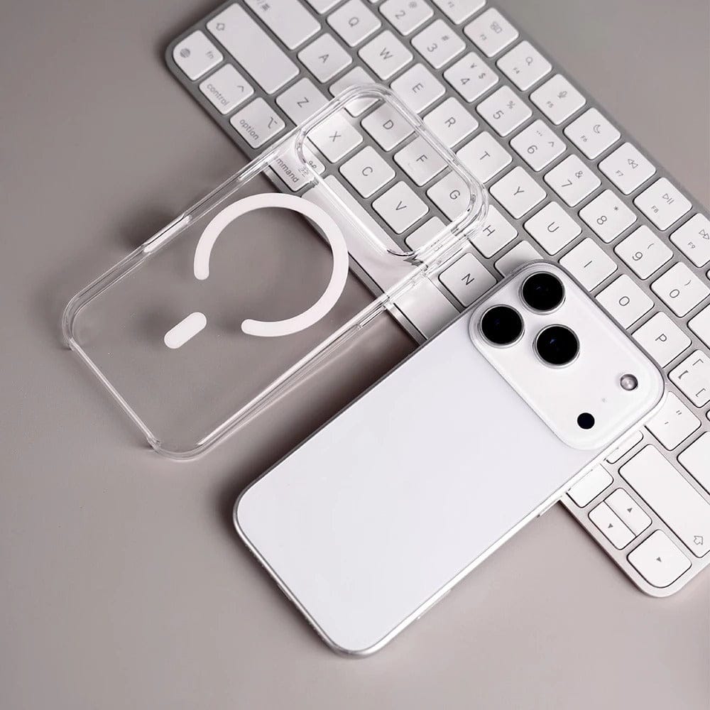 iPhone 17 Series Clear PC Magnetic Phone Case