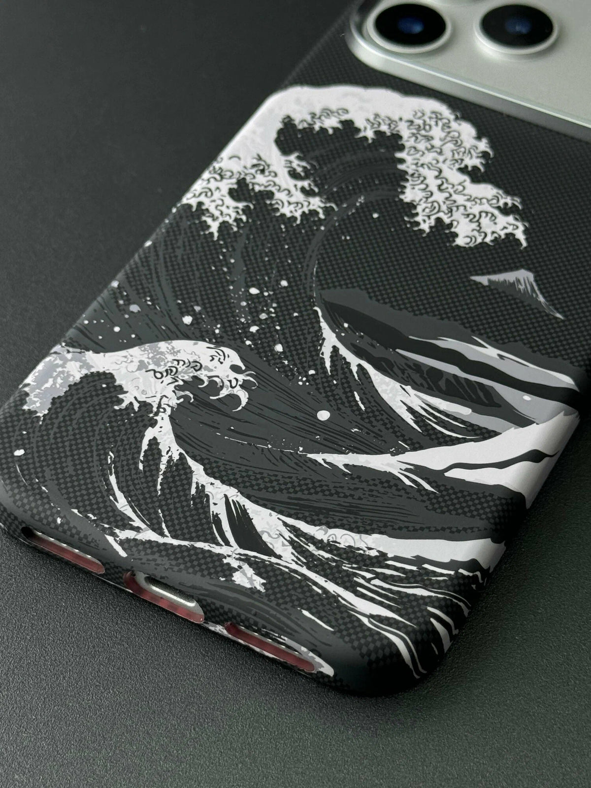 Luxo Seawaves Design Carbon Magsafe Case for iPhone Series