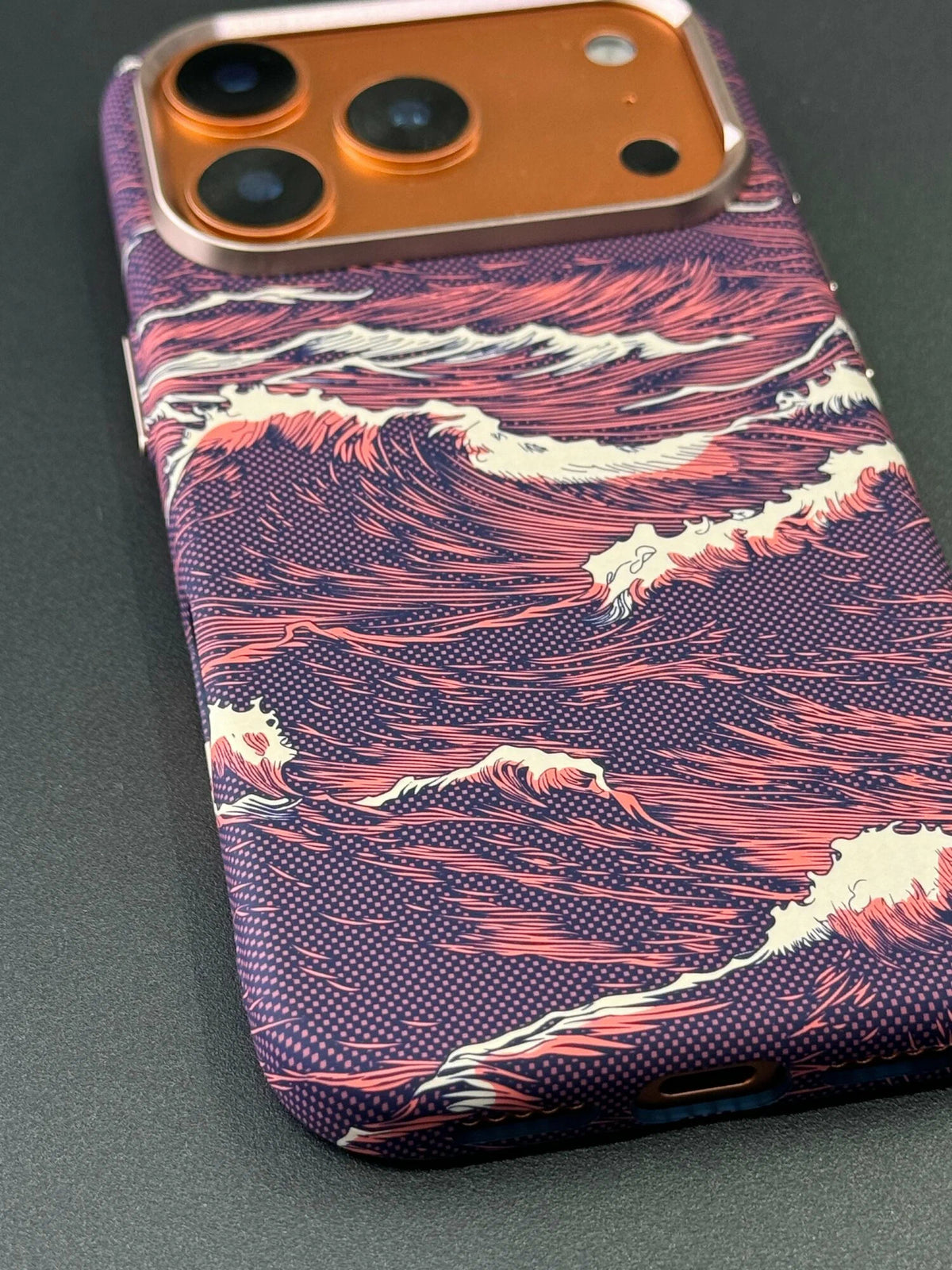 LUXO CARBON MAGSAFE CASE- SEA WAVES PATTERN