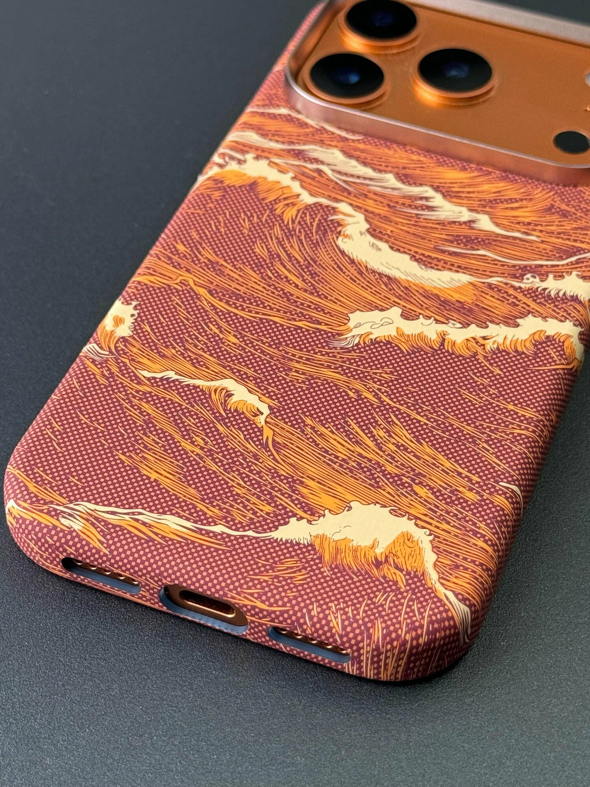 LUXO CARBON MAGSAFE CASE- SEA WAVES PATTERN