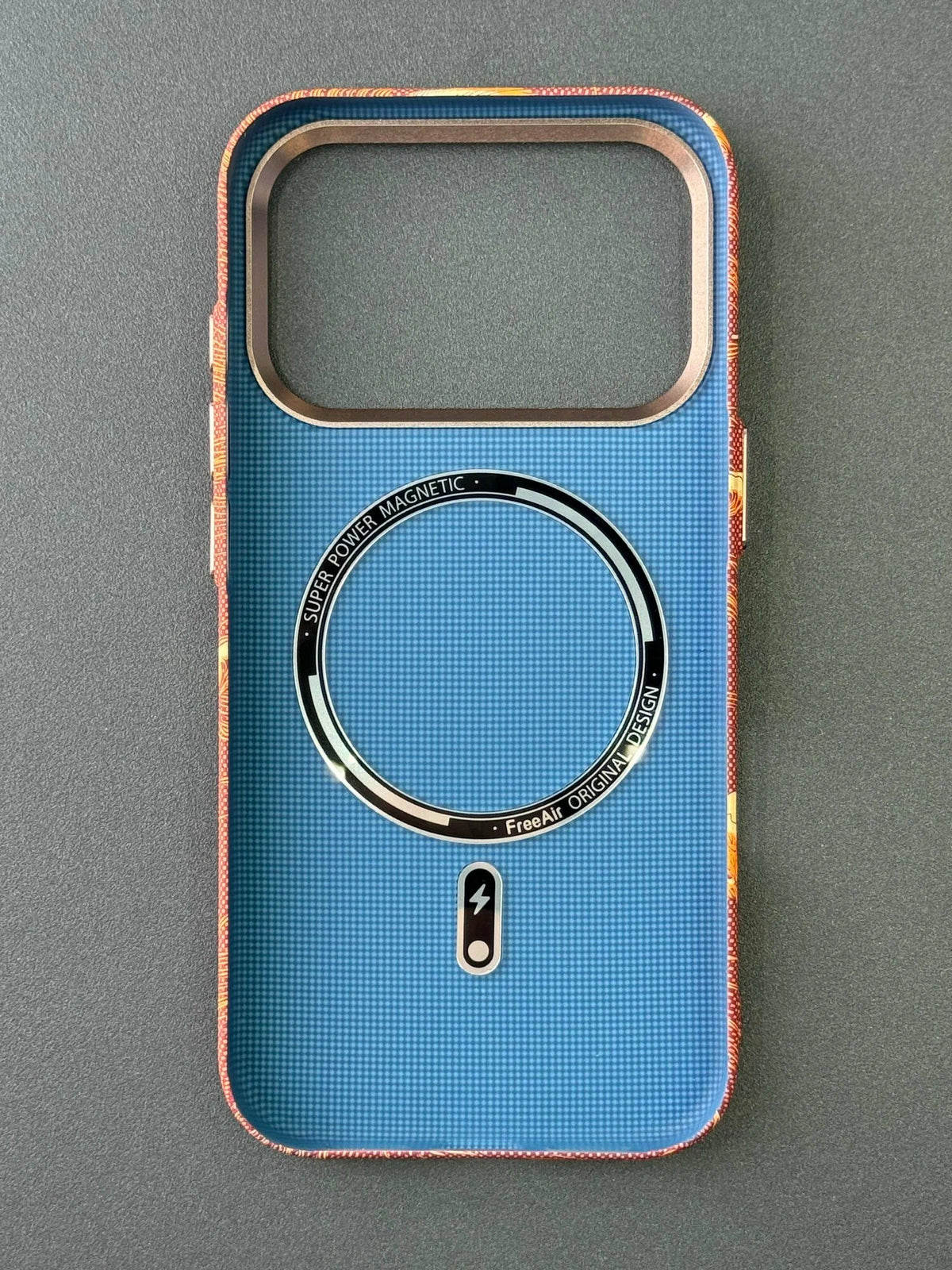 LUXO CARBON MAGSAFE CASE- SEA WAVES PATTERN